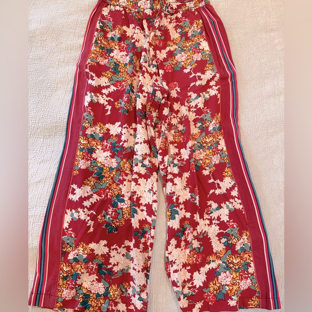 Floral wide leg pants